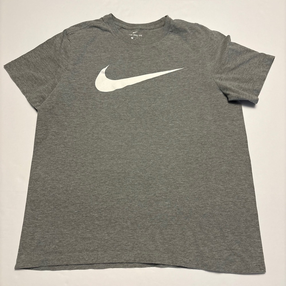 Nike Graphic T-Shirt Mens Large Grey White Swoosh Logo Short Sleeve Tee